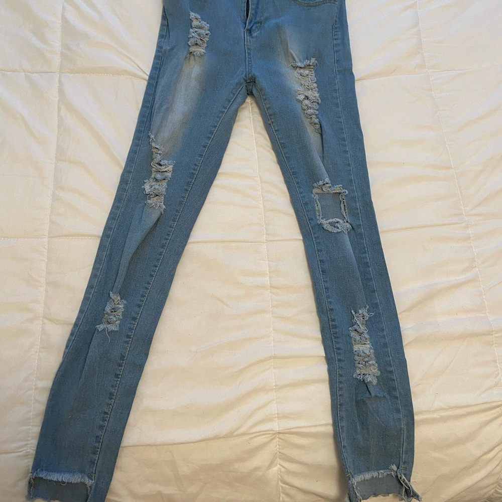 SHEIN JEANS HIGH WAISTED